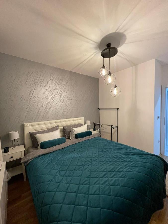 Skyline Apartment Bijeljina Eksteriør billede